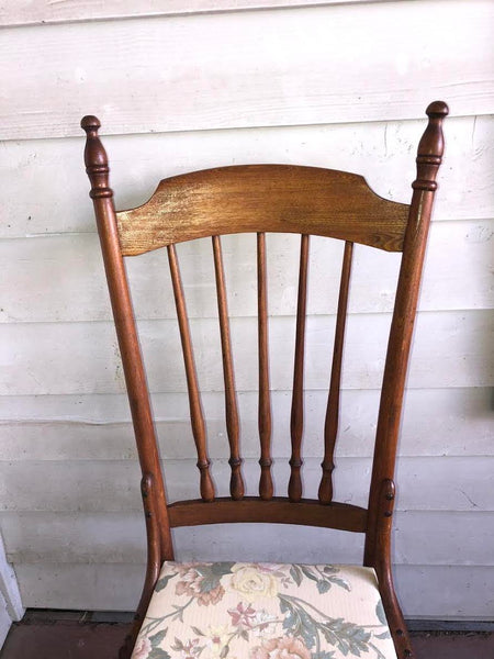 ANTIQUE WOODEN TALL SPINDLE BACK CHAIR