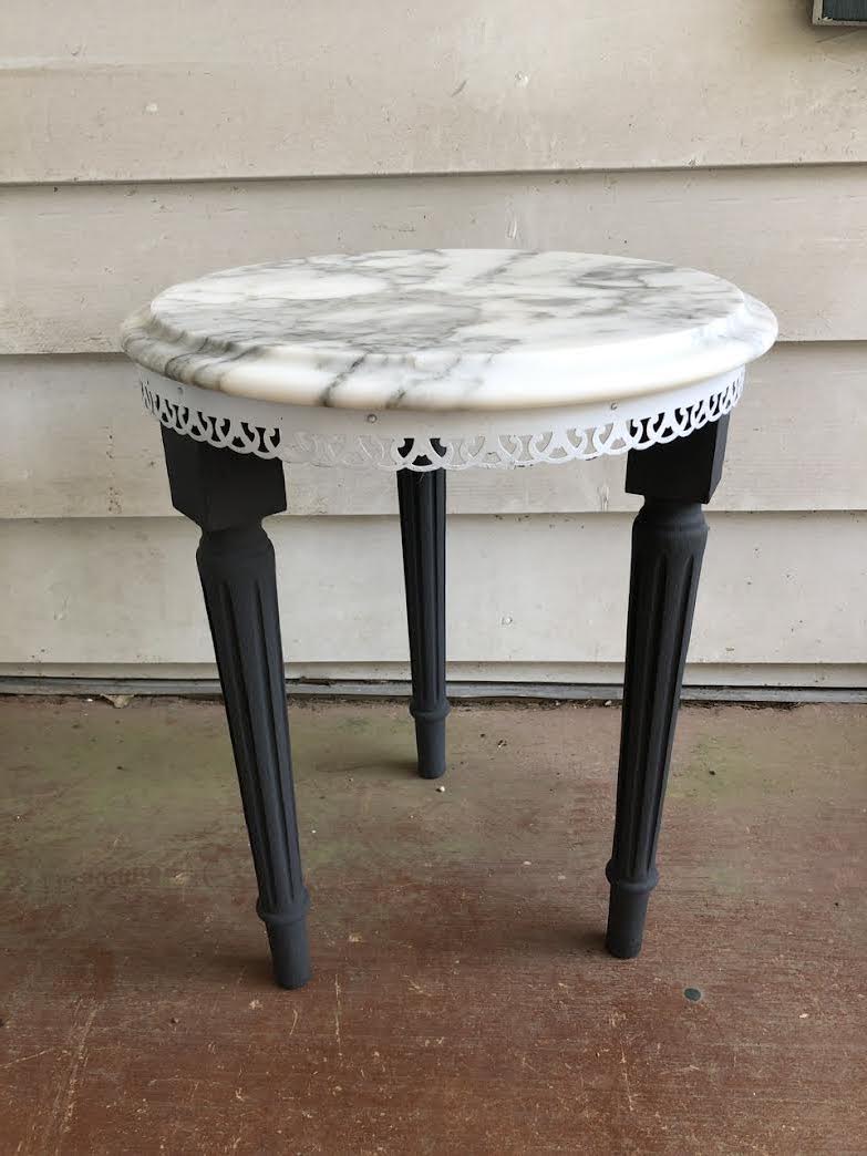 VINTAGE WHITE MARBLE TOP OCCASIONAL TABLE