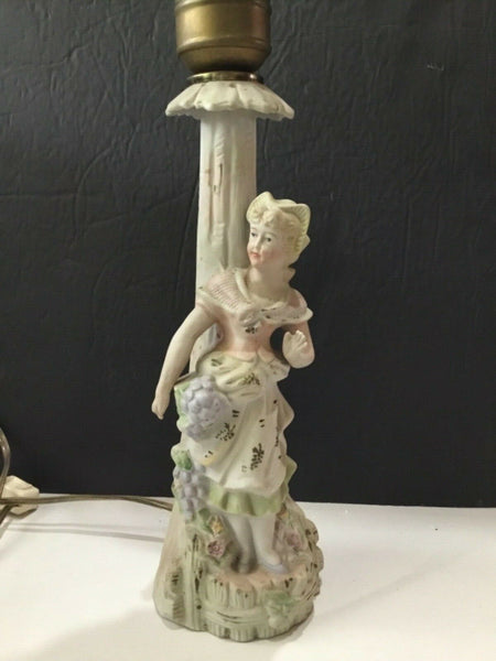 Porcelain Woman Lamp