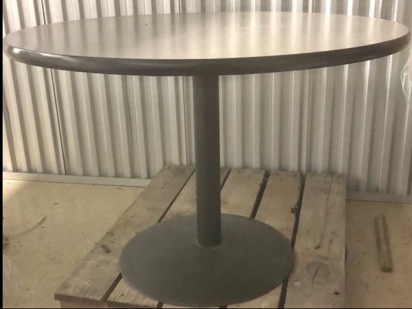 Commercial Grade Round Restaurant Cafe Table on Metal Base