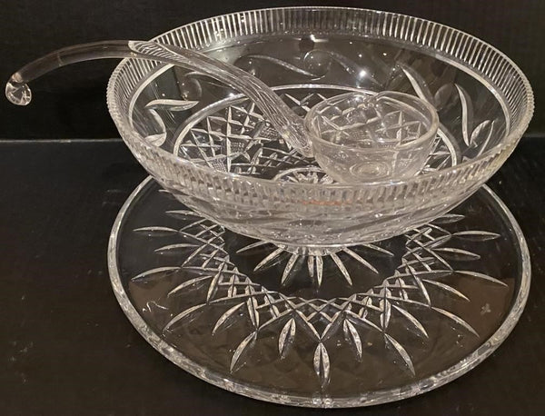 WATERFORD CRYSTAL GLASS PUNCH SERVING BOWL, PLATTER AND GLASS LADLE