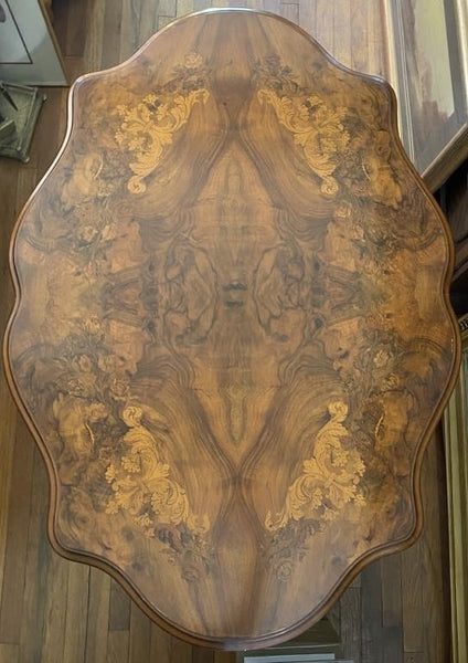 BEAUTIFUL ANTIQUE OVAL WOOD INLAY COFFEE TABLE